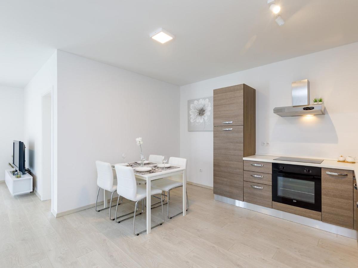 Apartment Aria Пореч Экстерьер фото