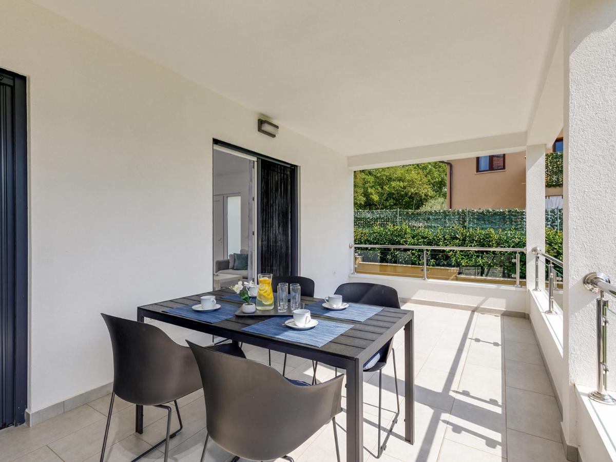 Apartment Aria Пореч Экстерьер фото