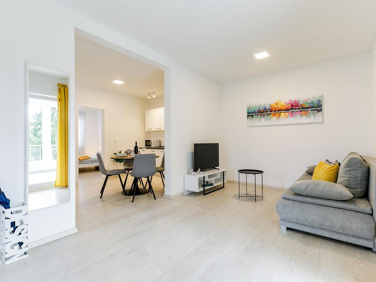 Apartment Aria Пореч Экстерьер фото